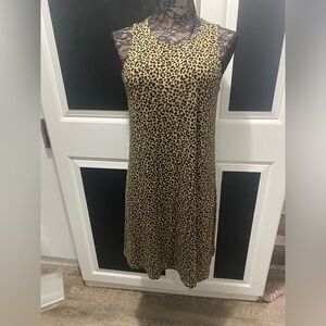 Old navy cheetah print dress size (M)